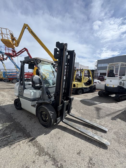 Empilhador diesel 3,2ton usado