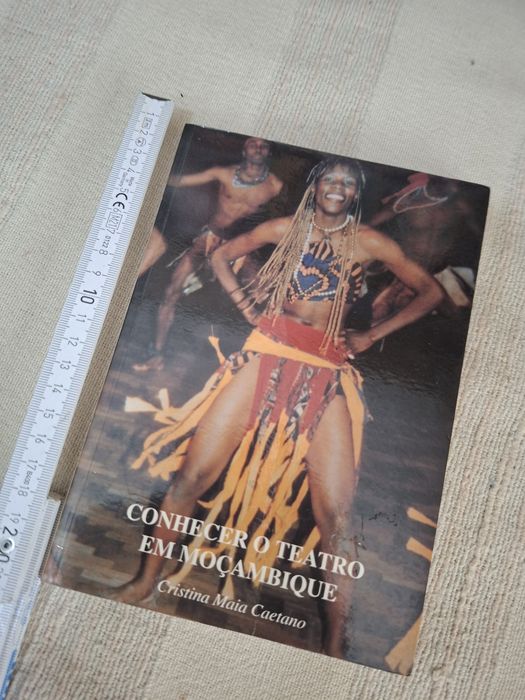 O Teatro em Moçambique