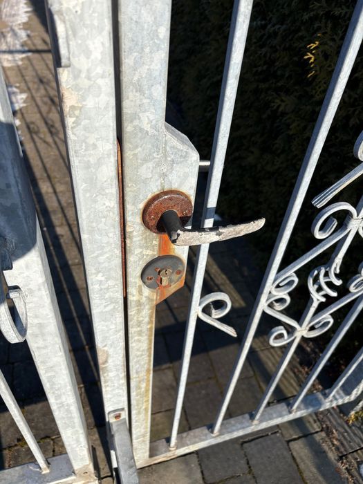 Brama wjazdowa z furtką - 6m (4,4+1,6+0,7)