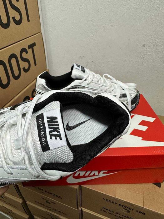 Кросівки  Nike Initiator Custom - White Grey