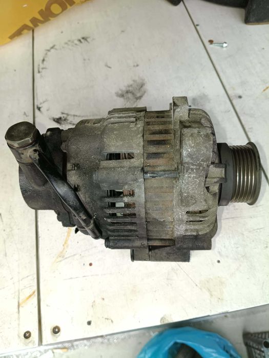 samochodowy alternator