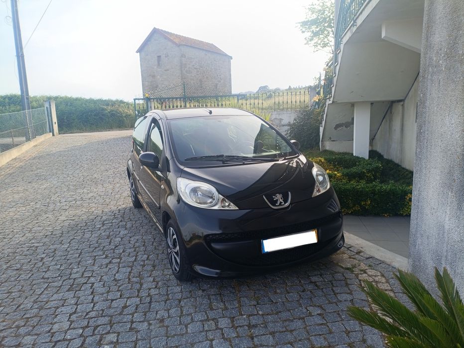 Peugeot 107 (poucos kms/excelente estado)