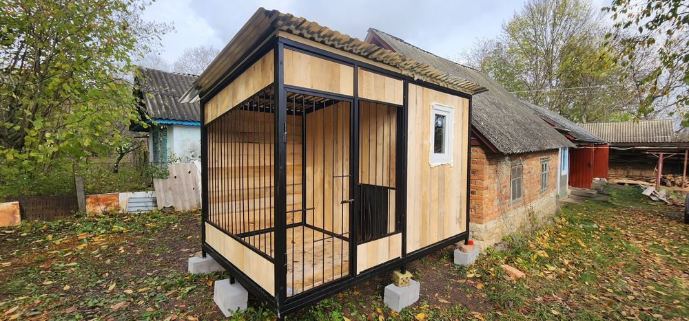 Вуличні вольєри для собак