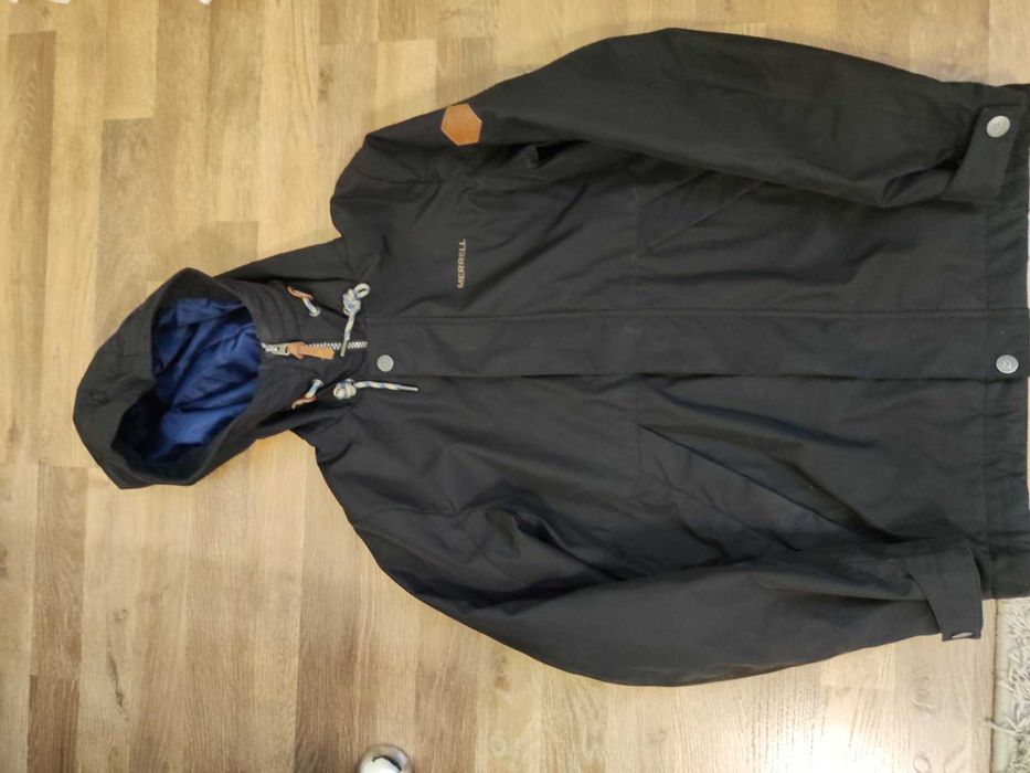 Фирменная курточка  merrell