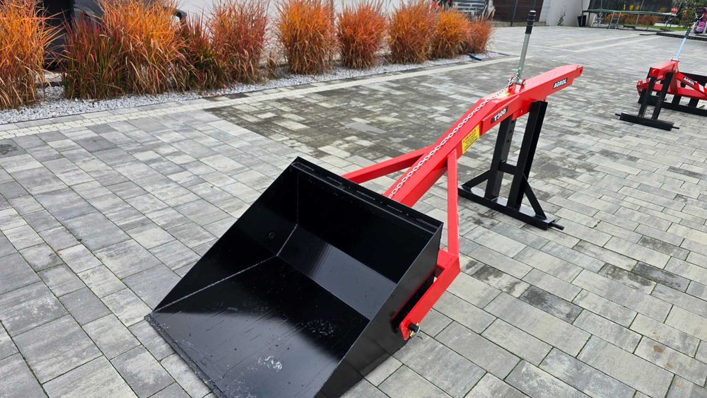 Nowy ładowacz na tył  do ciągnika C330 C360 itd – z łyżką lub widłami