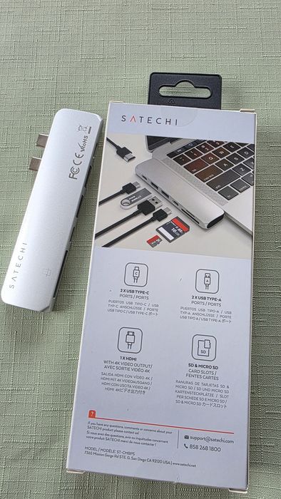 Satechi Pro HUB - wieloportowa przejściówka do MacBooka srebrna