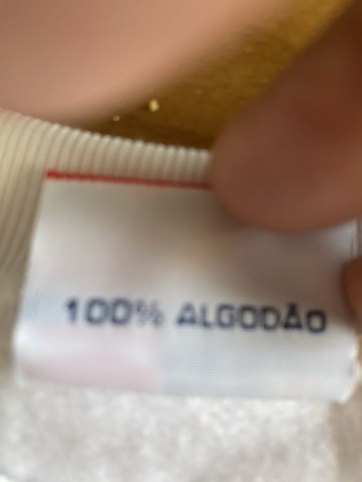 T.Shirts de algodão nunca usadas