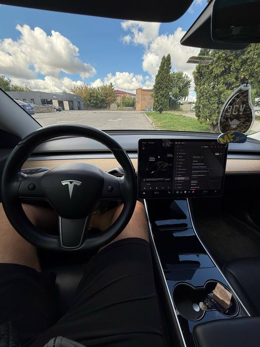 Tesla Model 3 Long Range