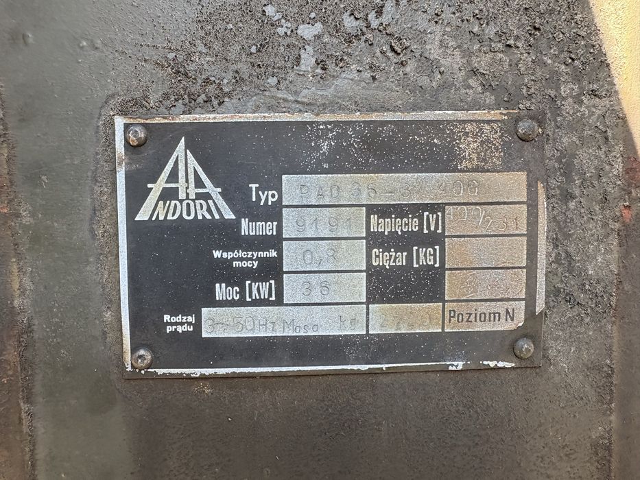 Wojskowy agregat prądotworczy PAD 36 36KW