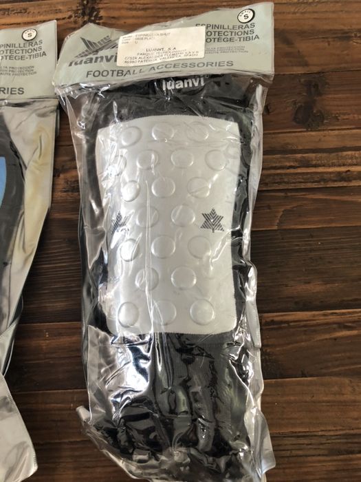 Caneleiras com Pé novas