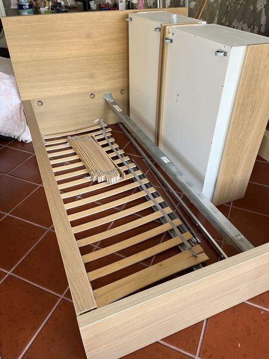 Cama Malm 4 gavetas