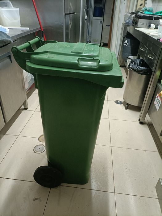 Carrinho lixo 130lt