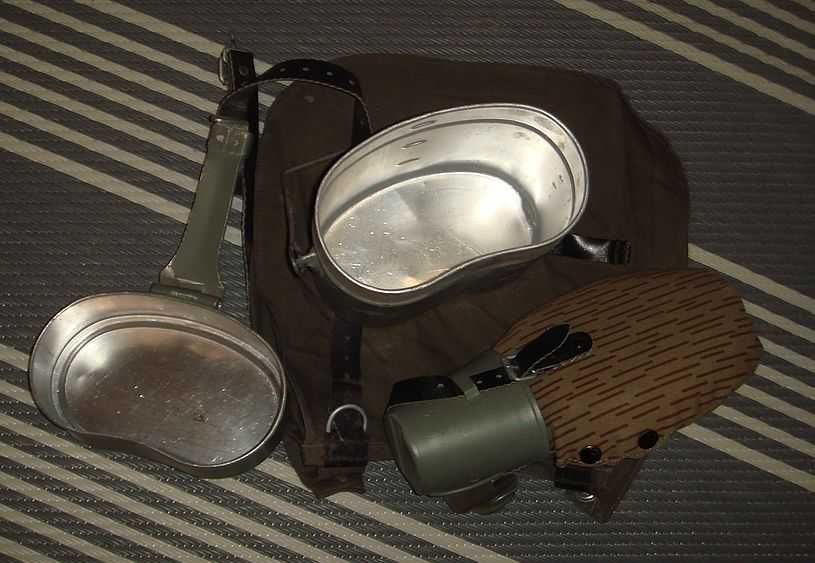 Фляга, "
котелок армии ГДР