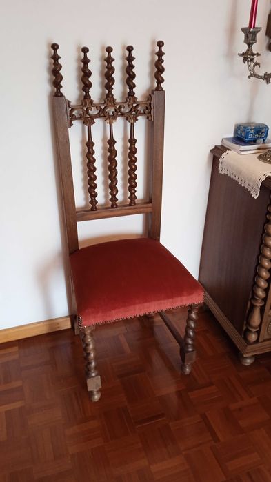 Mobília de quarto antiga de bilros