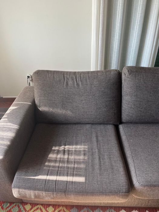 Sofá com chaise longue