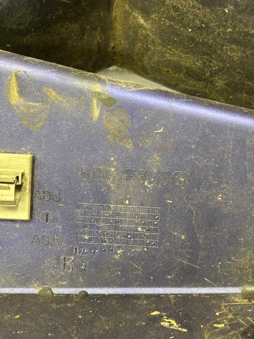 Owiewka Osłona Boczna Boczek Lewy Yamaha YZF R125. 2008-20 [1.1]