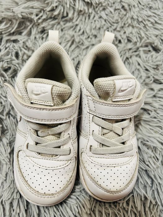 Buty sportowe adidasy rzep Nike Court Borough Łów białe rozmiar 25