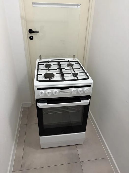 Продам плиту Amica 58GE2