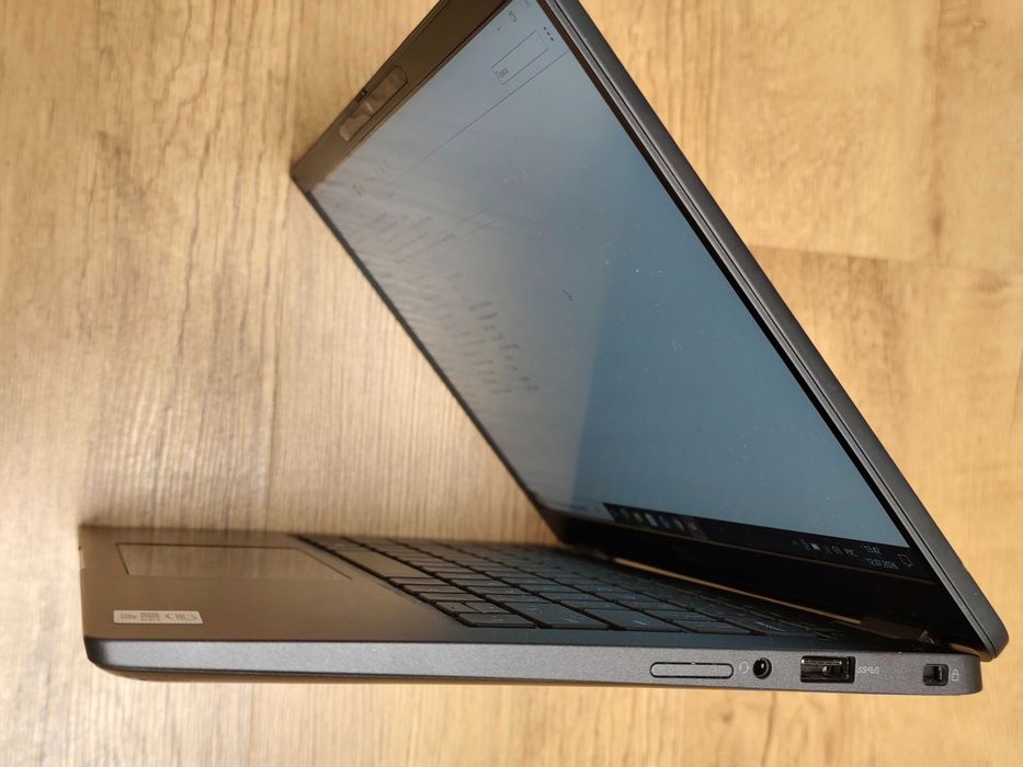 DELL Latitude 7310 / i5-10310U / 16 Gb DDR4 / 256 Gb SSD / 13,3" IPS