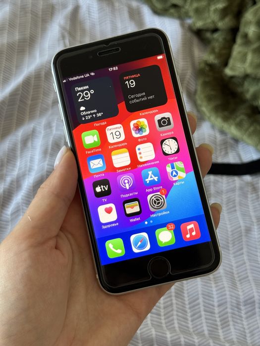 iPhone SE 2022 64Gb Neverlock