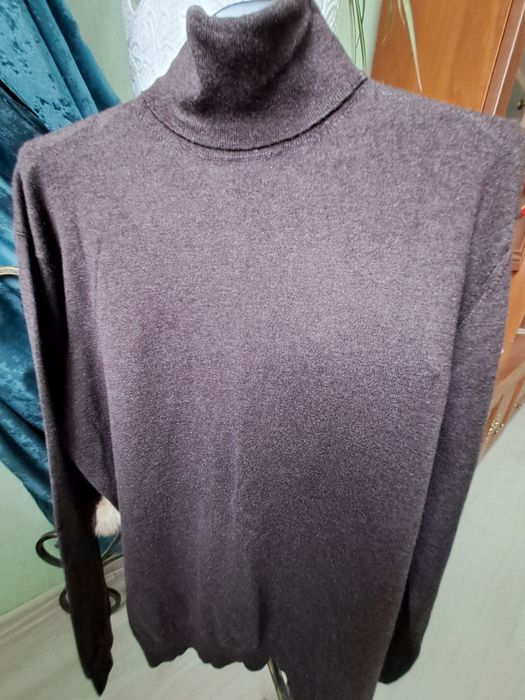 Продам мужський гольф