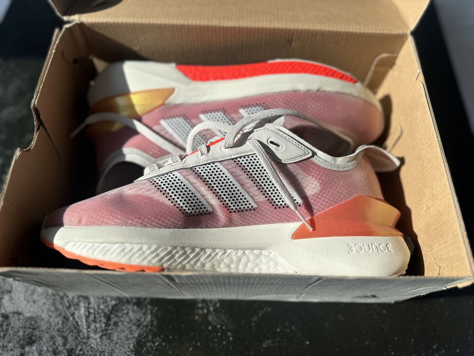Кросовки Adidas AVRYN