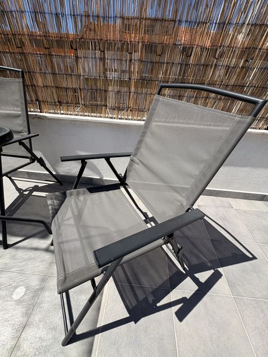 Conjunto mesa + 4 cadeiras