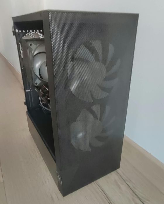 Komputer gamingowy 7500F, Radeon rx 6600, 2TB, 32GB RAM 6000mhz