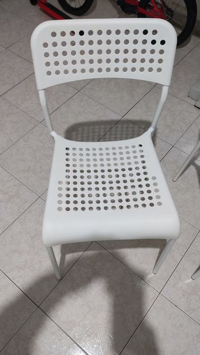 Cadeiras  ikea brancas