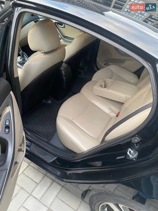 Продам Hyundai Elantra 1.8 Limited