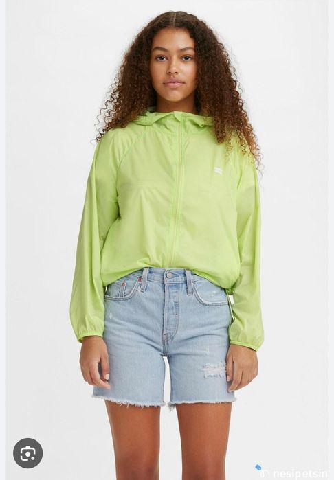 Levis летняя ветровка