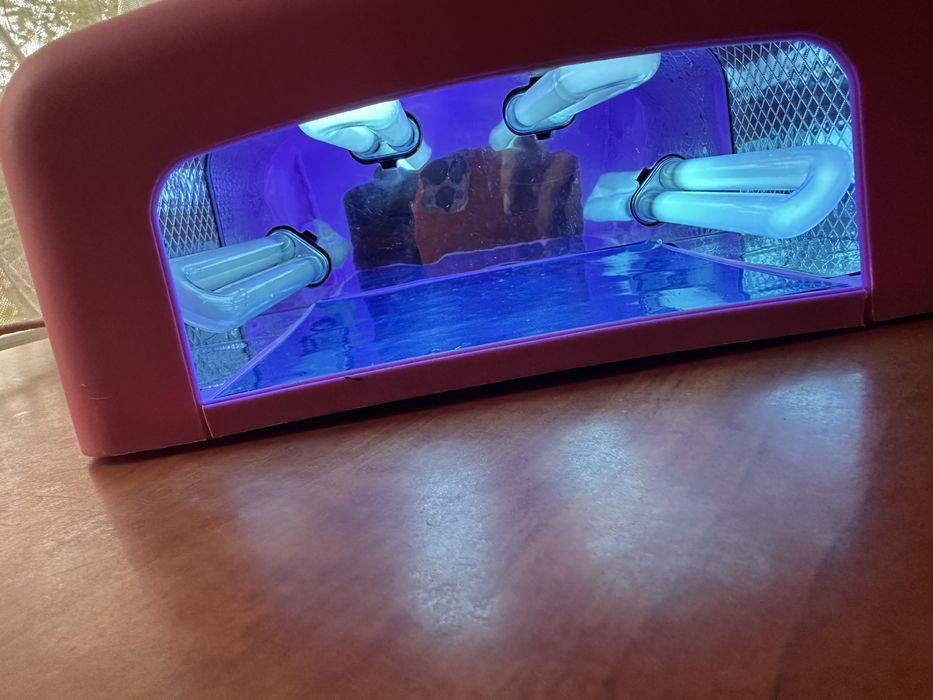 Продаю лампу для нігтів