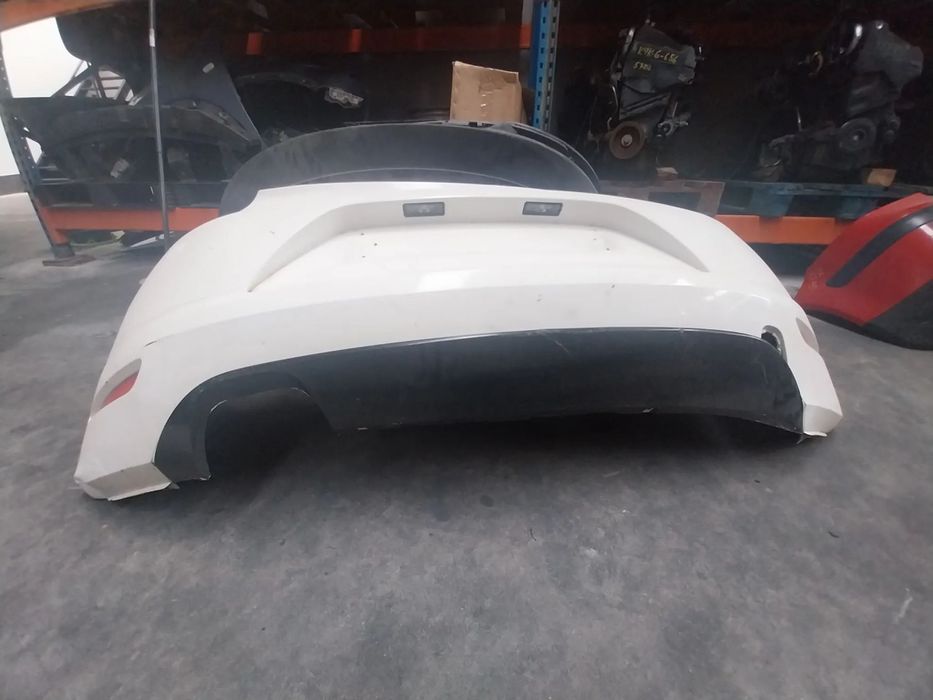 Para-choques tras volkswagen sirocco ano 2011