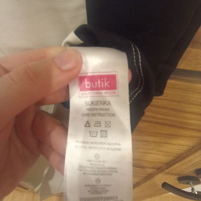 Czarno biała bawełniana sukienka biurowa