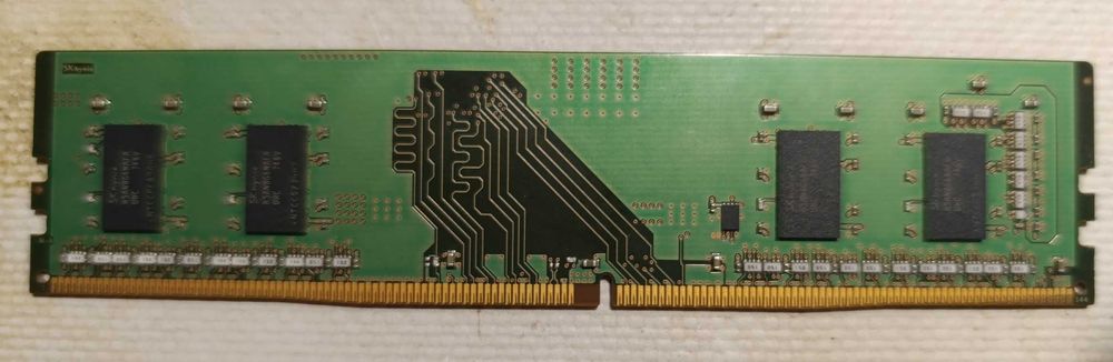 Hynix DDR4 4ГБ 2400 .Kingston 8 GB DDR3 1600.  DDR3-1600 2GB  (