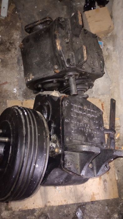 Львівський погрузчик реверс роздатка мох