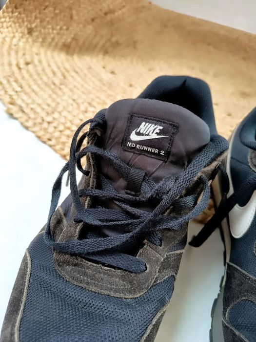 Sapatilhas Azuis Escuras MD Runner 2