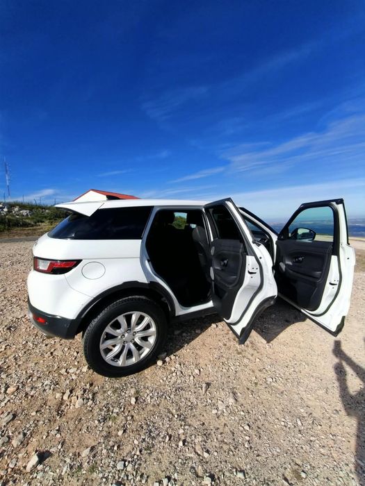 Land Rover Range Rover Evoque 2.0d — photo 3