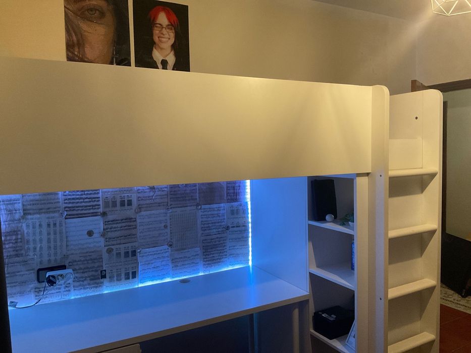 Beliche IKEA com secretária