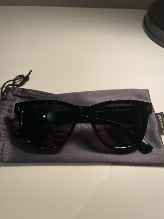 Óculos de Sol Hawkers One LS Black – Polarizados – Como Novos