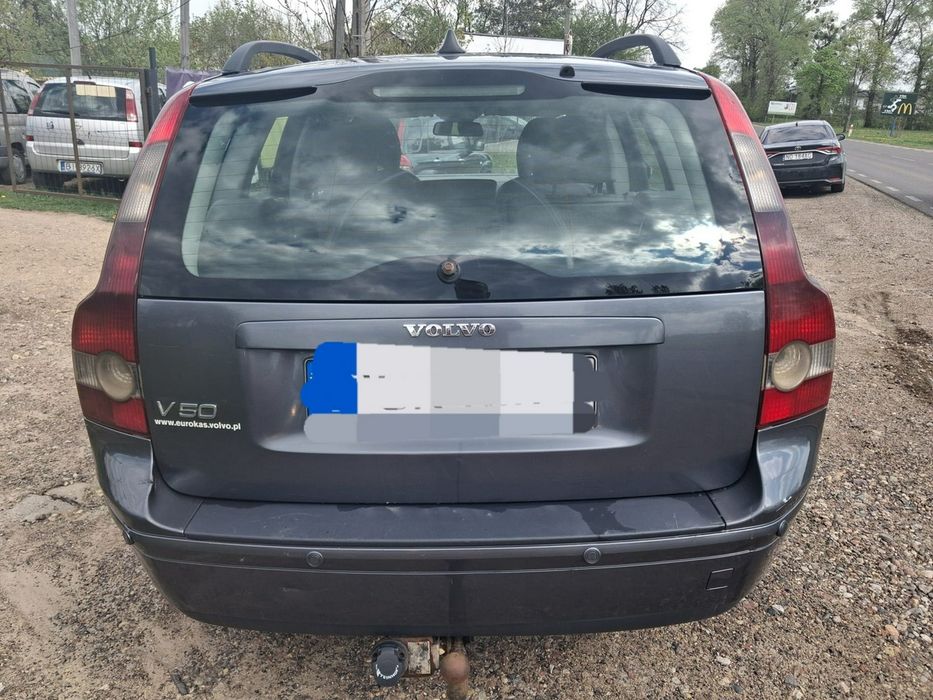Volvo V50 2.0 diesel kombi HAK na alusach Tanie Auta Fasty Knyszyńska