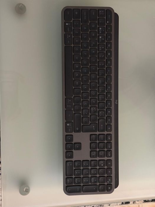 Logitech mx keys layout pt-PT graphite e Logitech mx master 3S