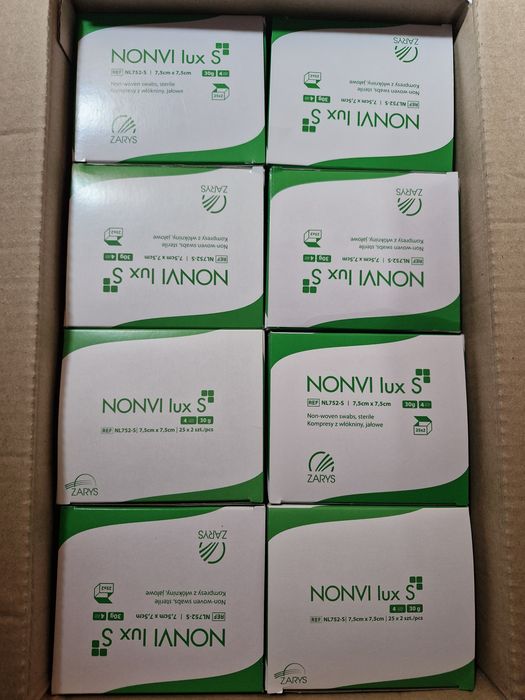 Gaziki jałowe włókninowe 32 kartony