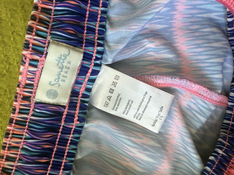 Spodenki roz. 152 - 2 pary dziewczęce na lato