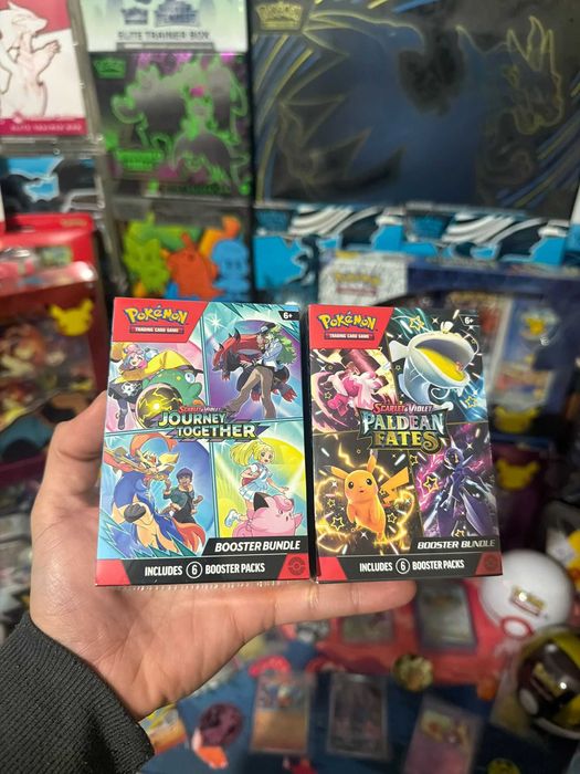 Pokemon Bundles Journey Together e Paldea Fates