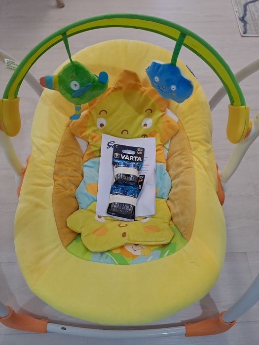 Baloiço a pilhas para bébé