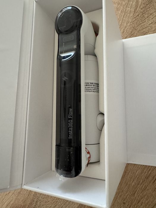 Insta360 Flow Creator Kit Branco - NOVO (Nunca Usado na Caixa)