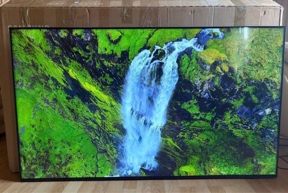 Samsung 55″ 4K Smart TV — уцінка через косметичні дефекти