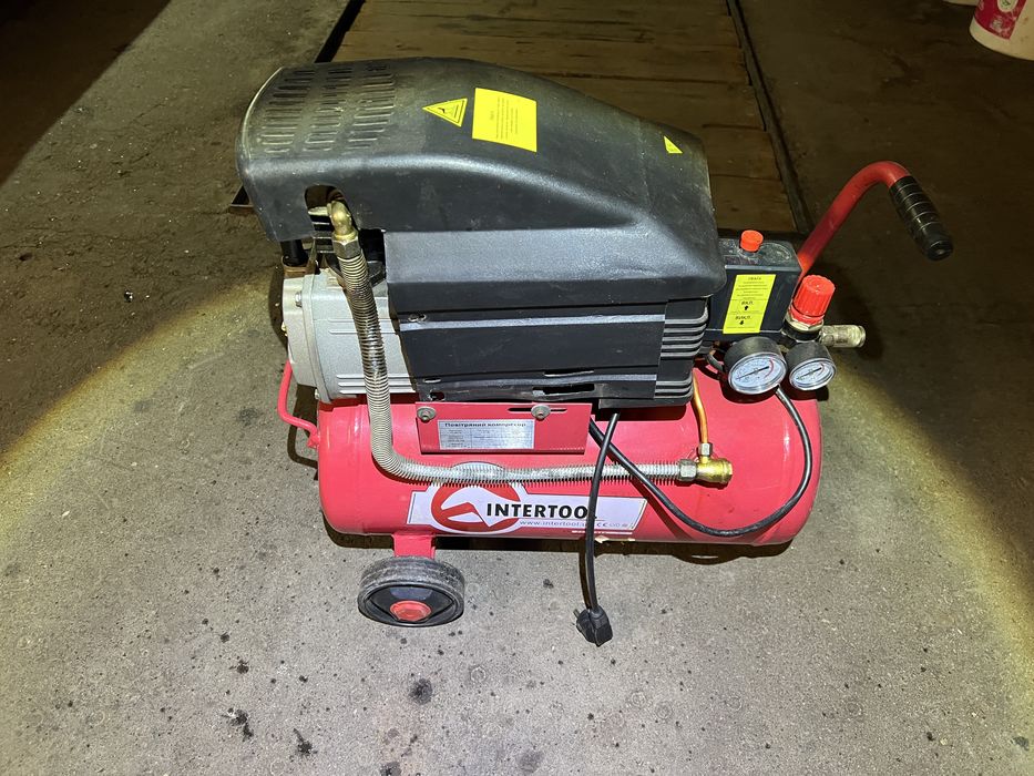 Не рабочий компрессор Intertool 24 л