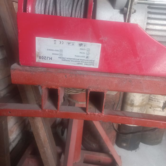 Сдам в оренду мини кран,пионер.